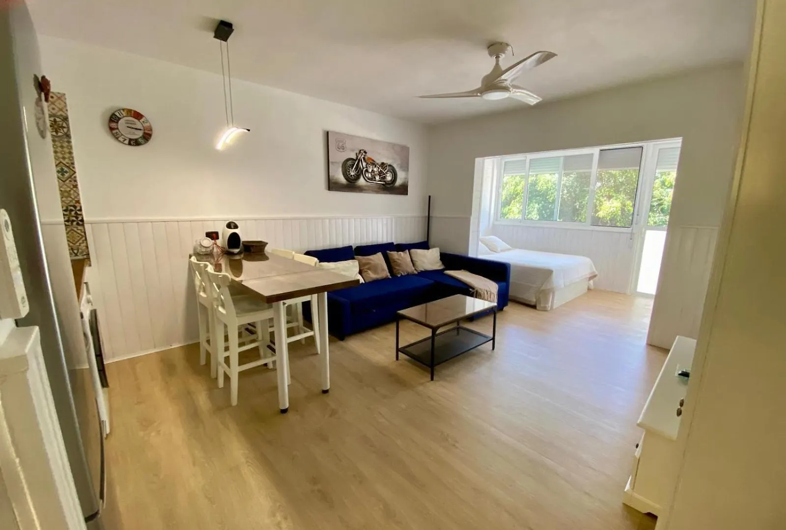 Loft Playa Torviscas,Garaje Gratis , Recien Reformado location